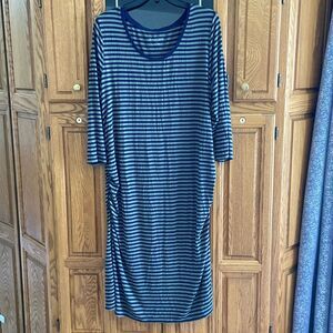 Liz Lange Maternity for Target Green Navy Striped Casual Neutral Dress